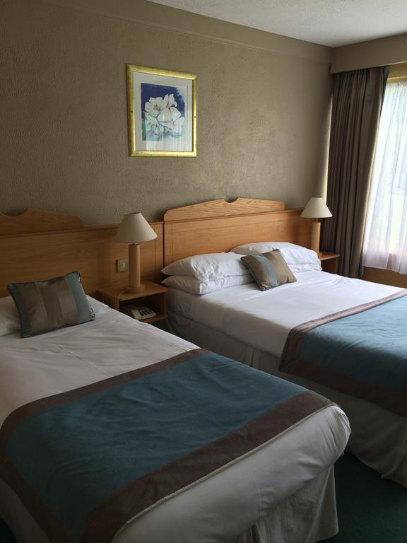 Earl Of Desmond Hotel Tralee Oda fotoğraf